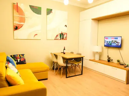 House, 3-room, 100 m²