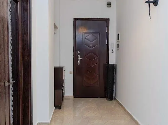 Квартира, 2-комн., 90 м²