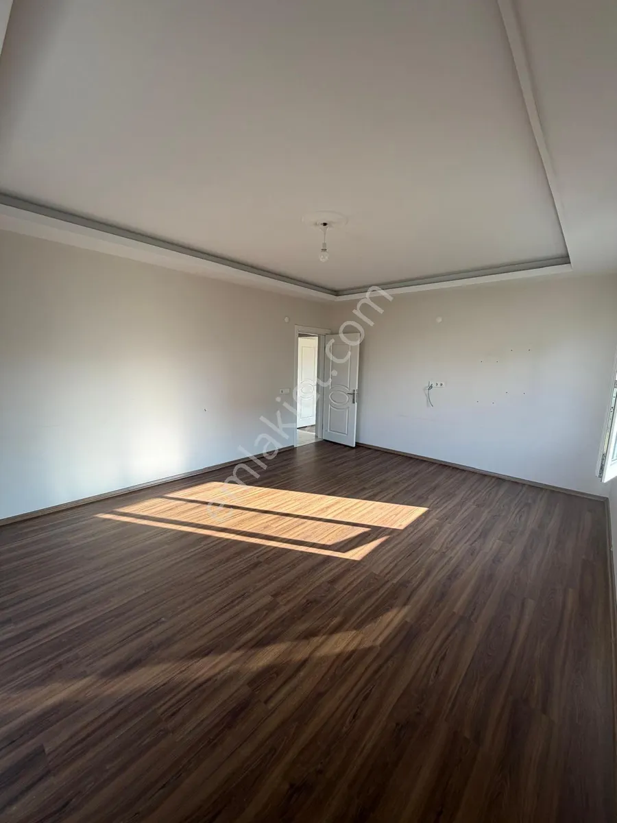 Apartment, 3-room, 130 m²