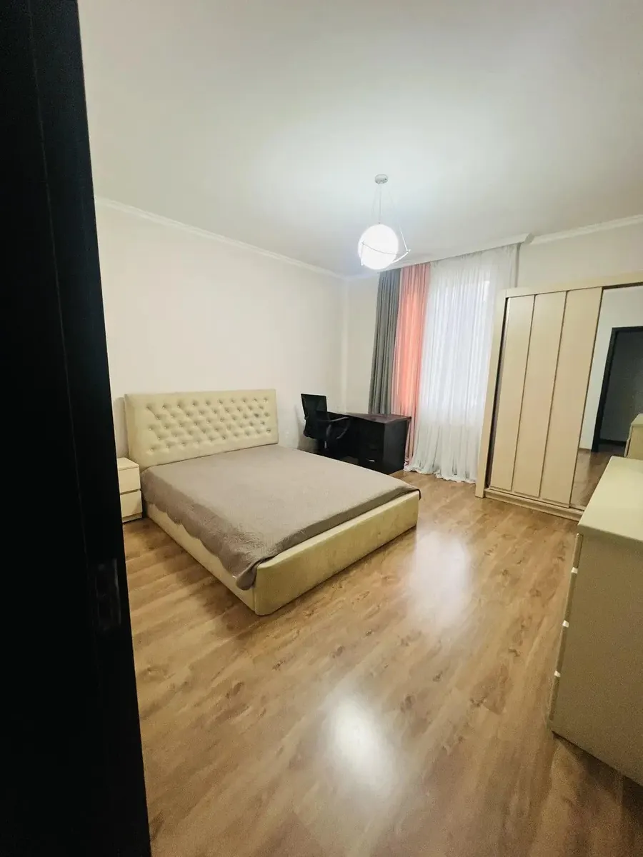 Дом, 6-комн., 470 м²