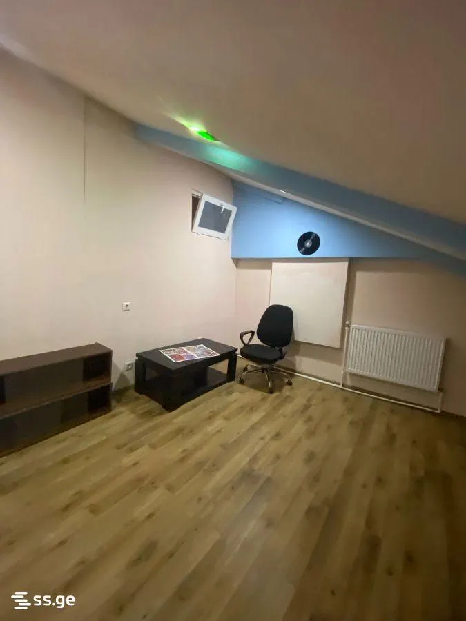 Квартира, 5-комн., 160 м²