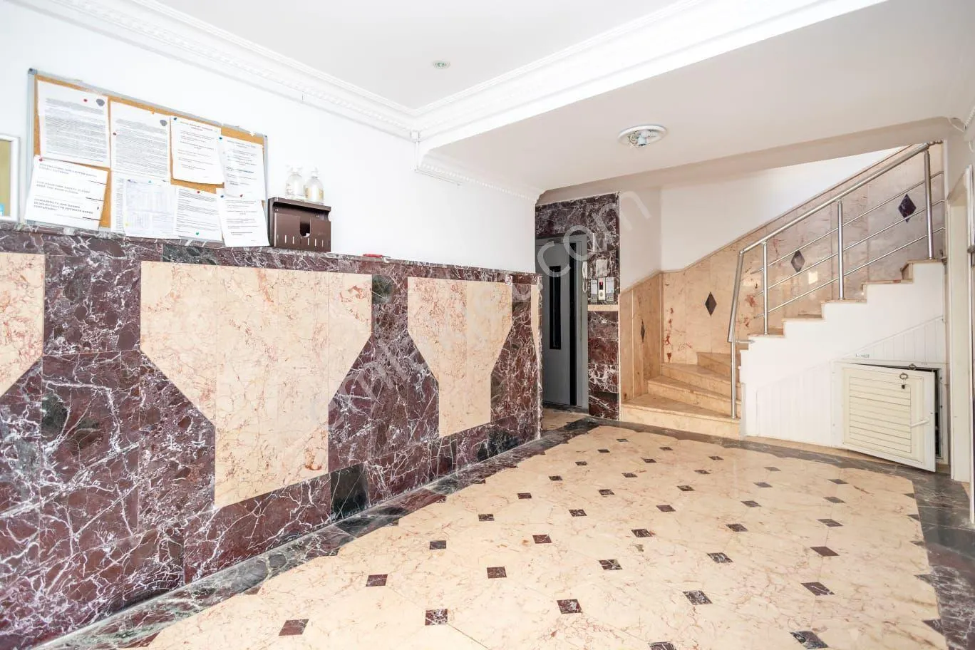 Apartment, 2-room, 60 m²