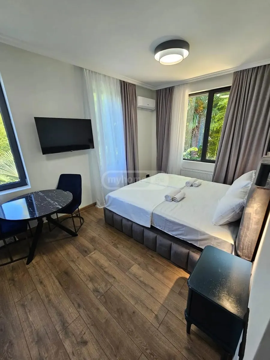 Дом, 10-комн., 480 м²