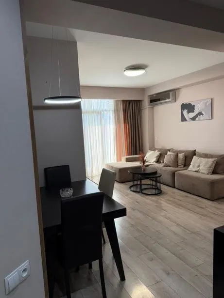 ბინა, 3-ოთახიანი, 60 მ², Asmati St, 8a
