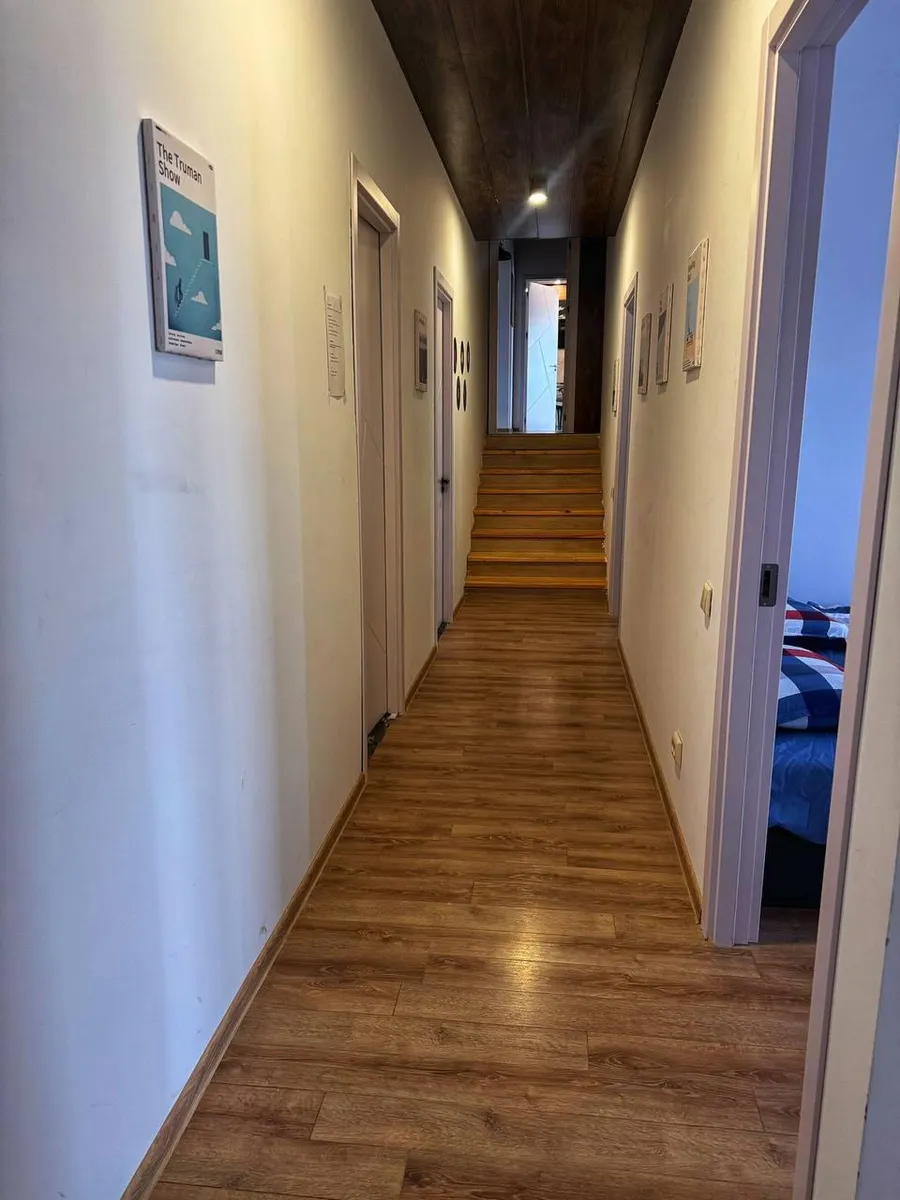 Дом, 5-комн., 300 м²