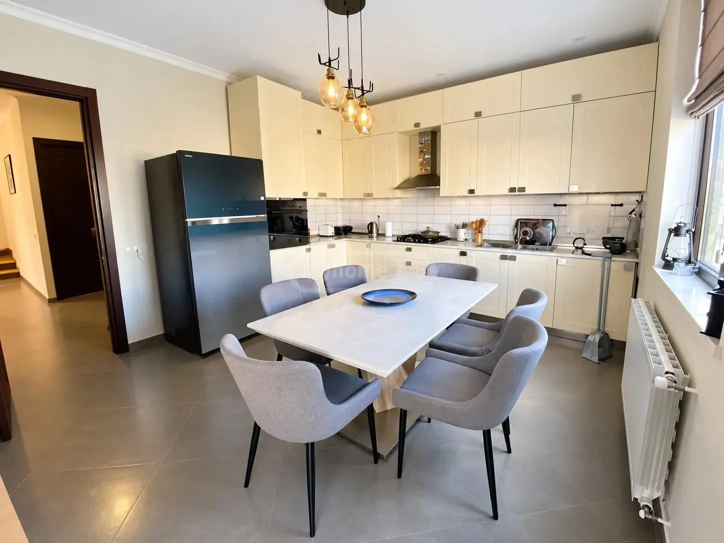 House, 5-room, 246 m²