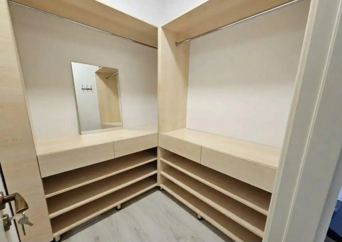 House, 5-room, 170 m²