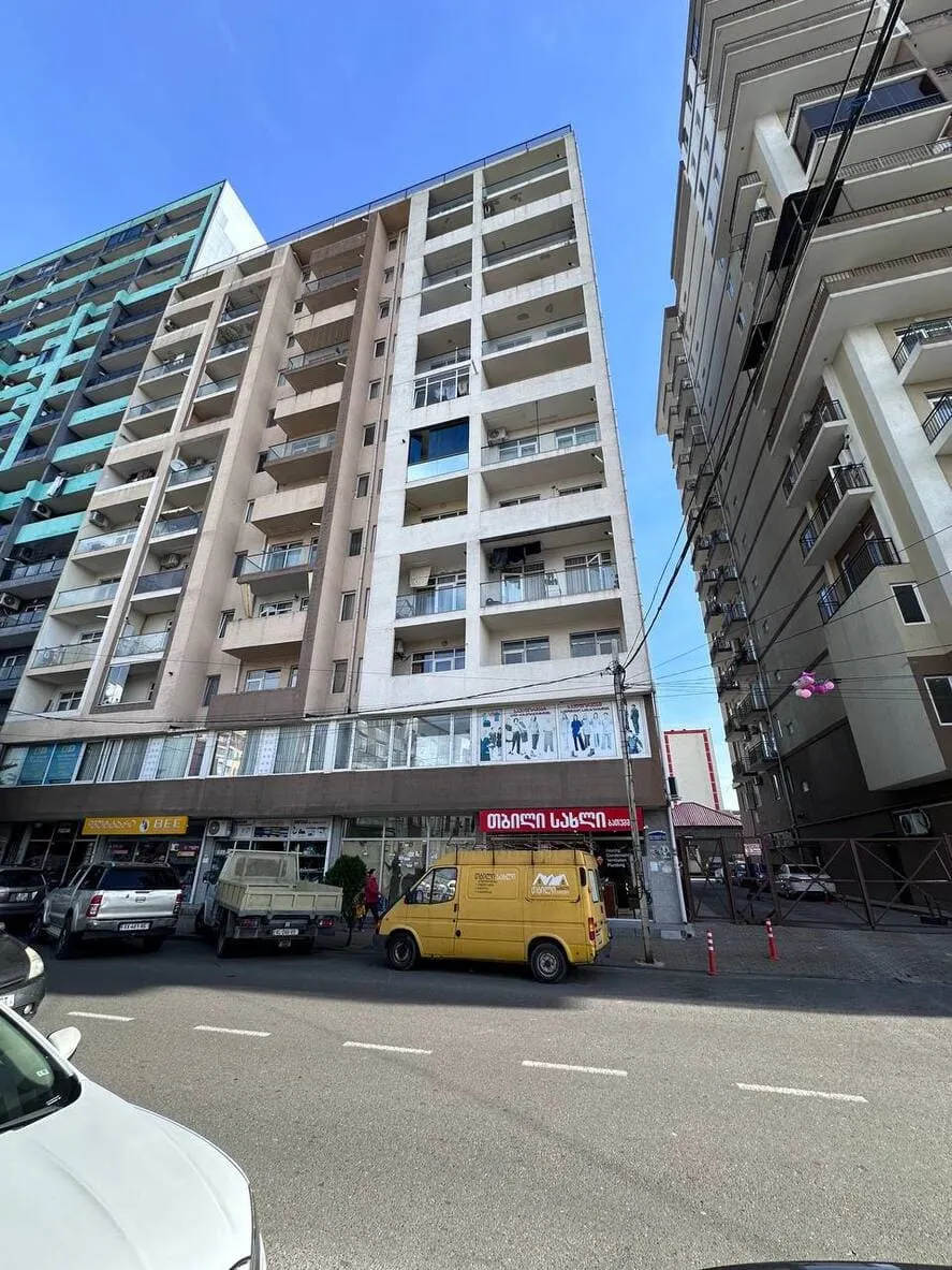 Apartment, 3-room, 65 m²