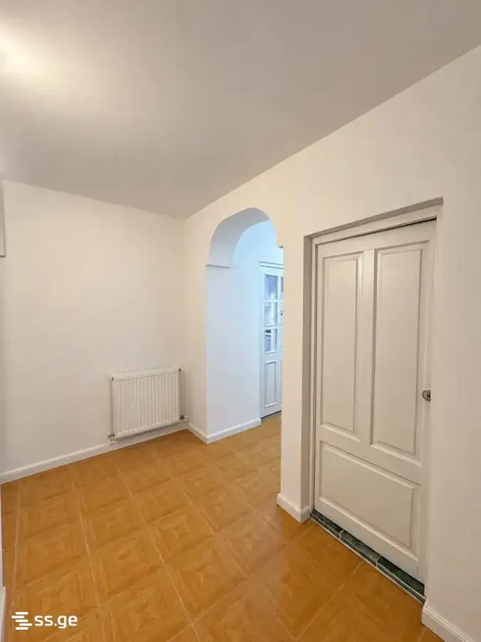 Apartment, 4-room, 95 m²