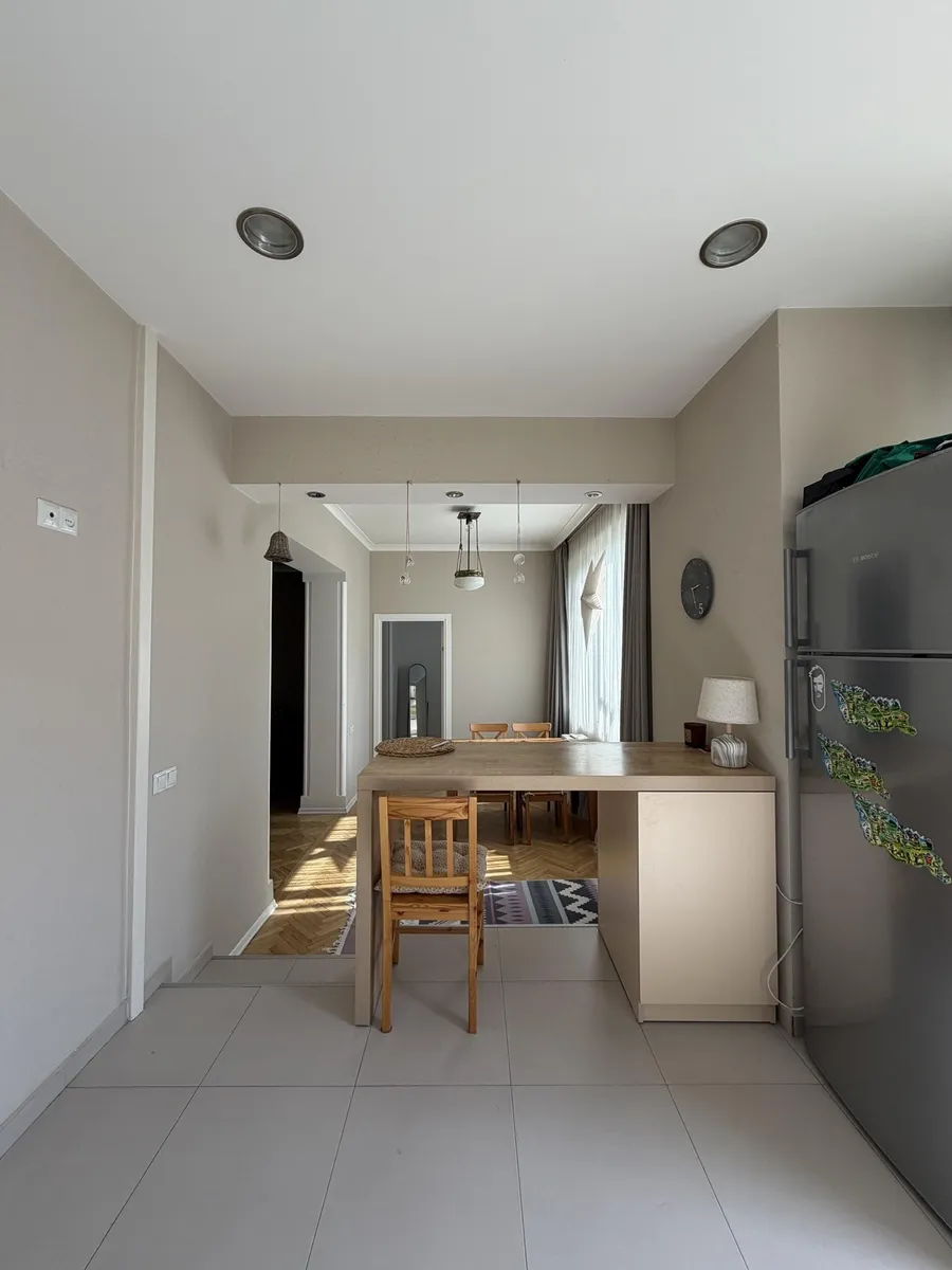 Квартира, 3-комн., 120 м²