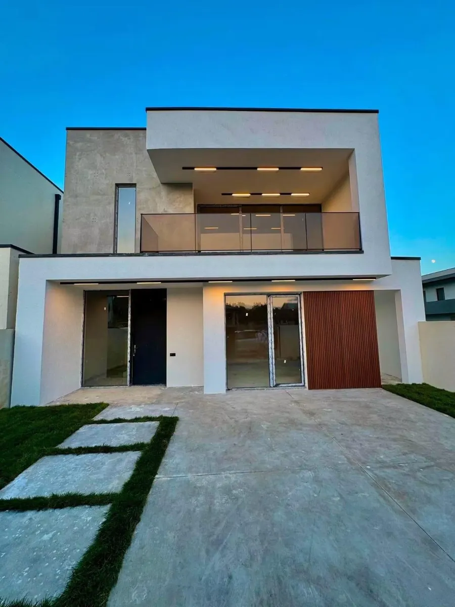 Дом, 5-комн., 250 м²