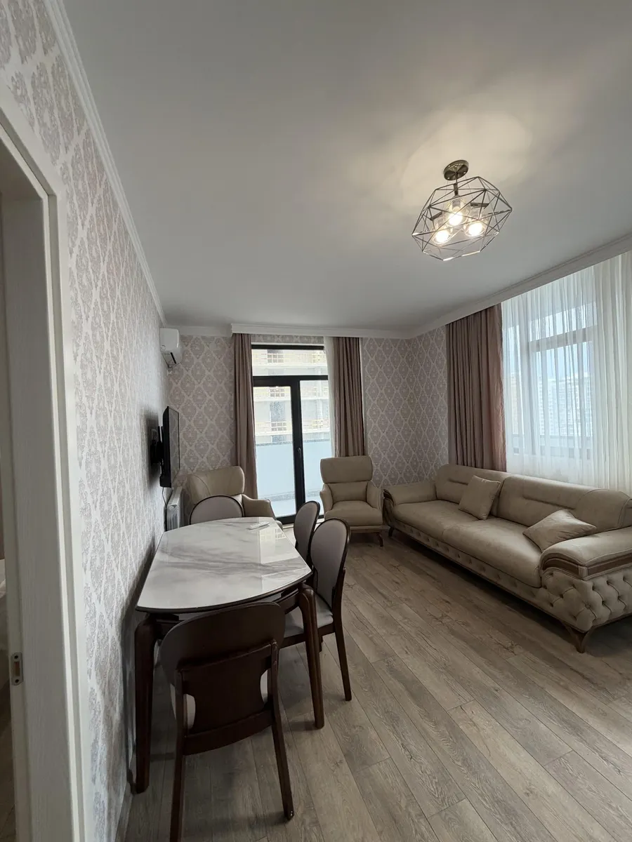 Квартира, 3-комн., 84 м², Intourist Residence
