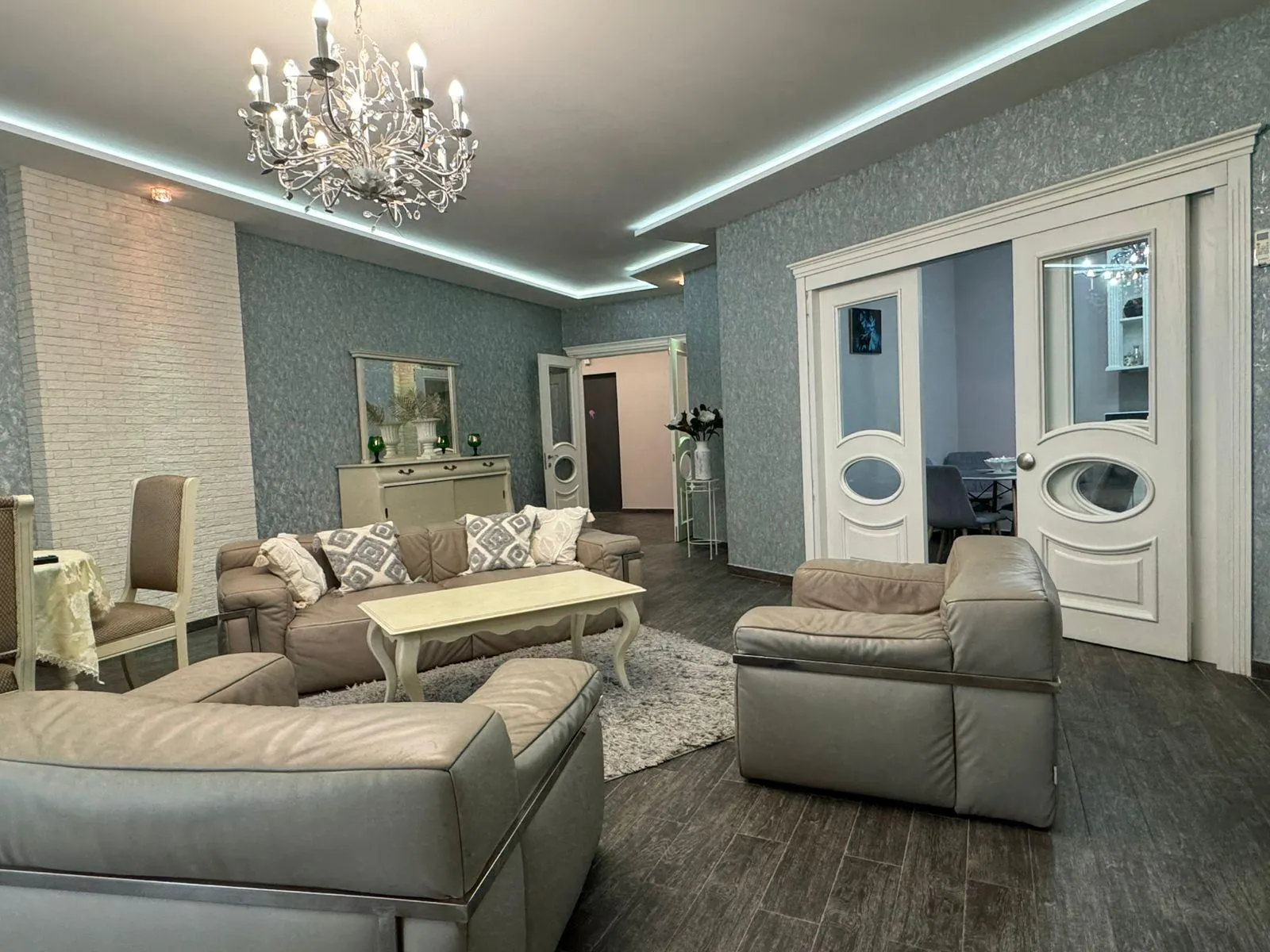 Apartment, 4-room, 160 m², Zurab Gorgiladze St, 98