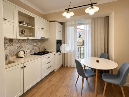 Квартира, 3-комн., 80 м²