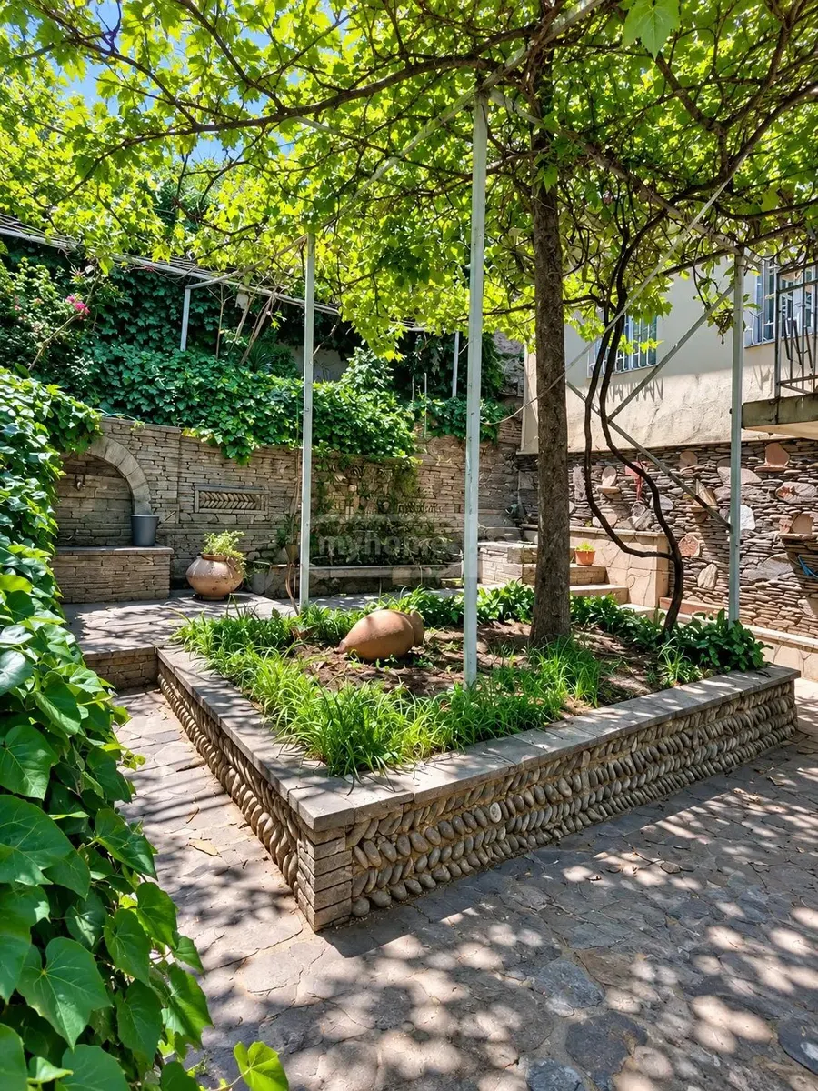 House, 5-room, 270 m²
