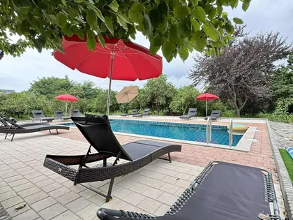 House, 1-room, 32 m²