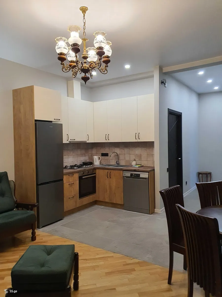 Квартира, 3-комн., 70 м²