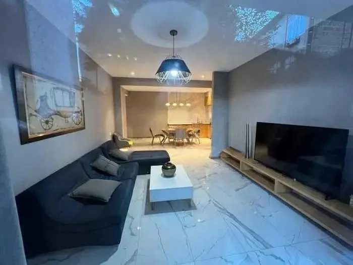 Квартира, 2-комн., 80 м²