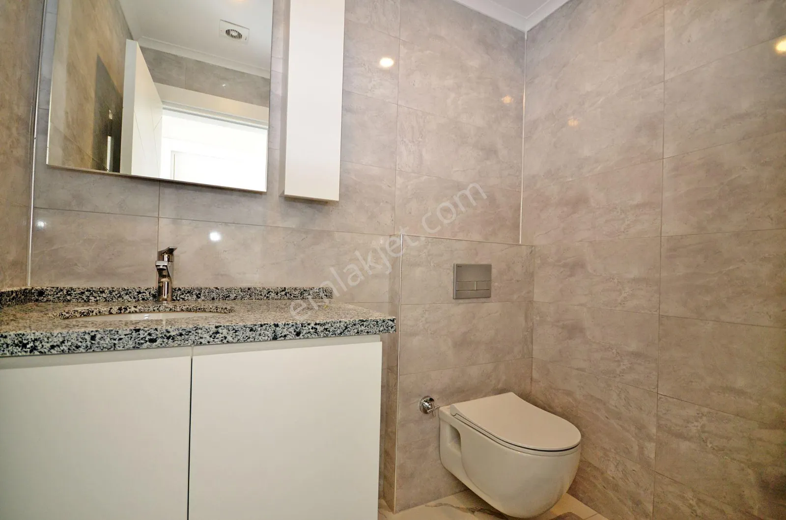 Apartment, 3-room, 110 m²