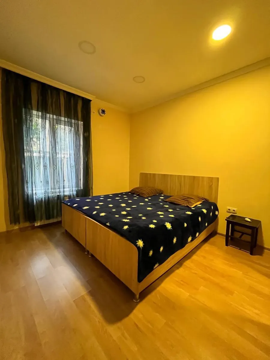 House, 8-room, 259 m²