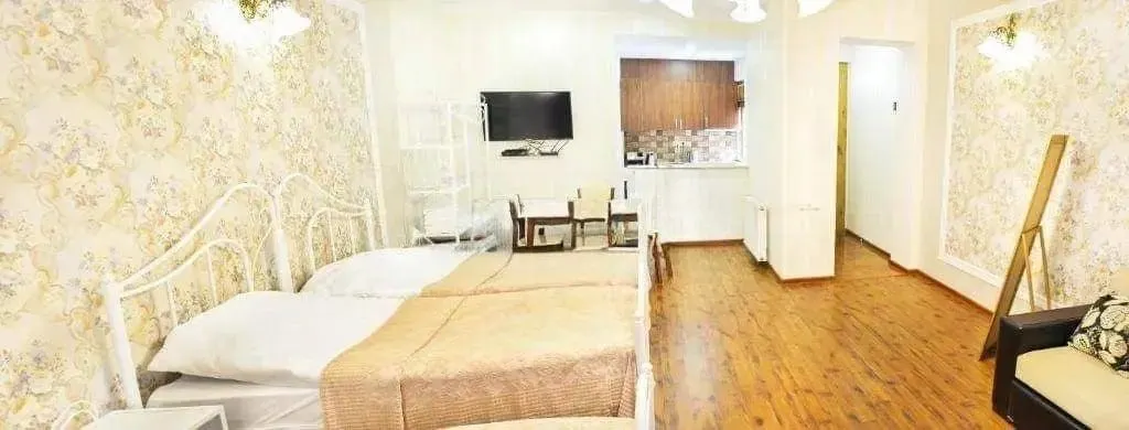 Дом, 5-комн., 180 м²