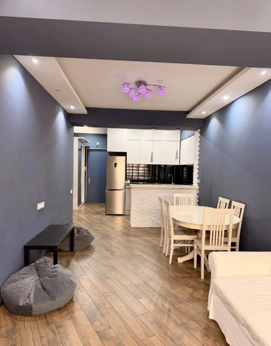 Квартира, 3-комн., 73 м²