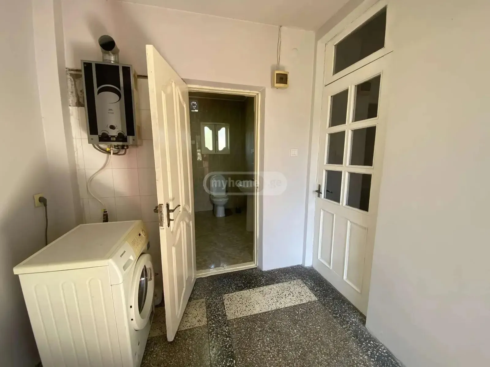 House, 4-room, 120 m²