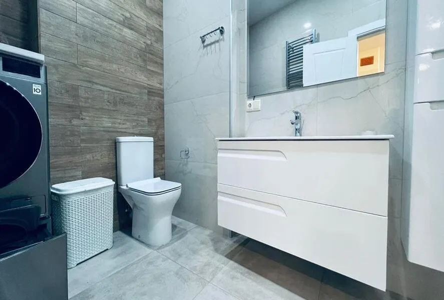 Apartment, 4-room, 136 m²