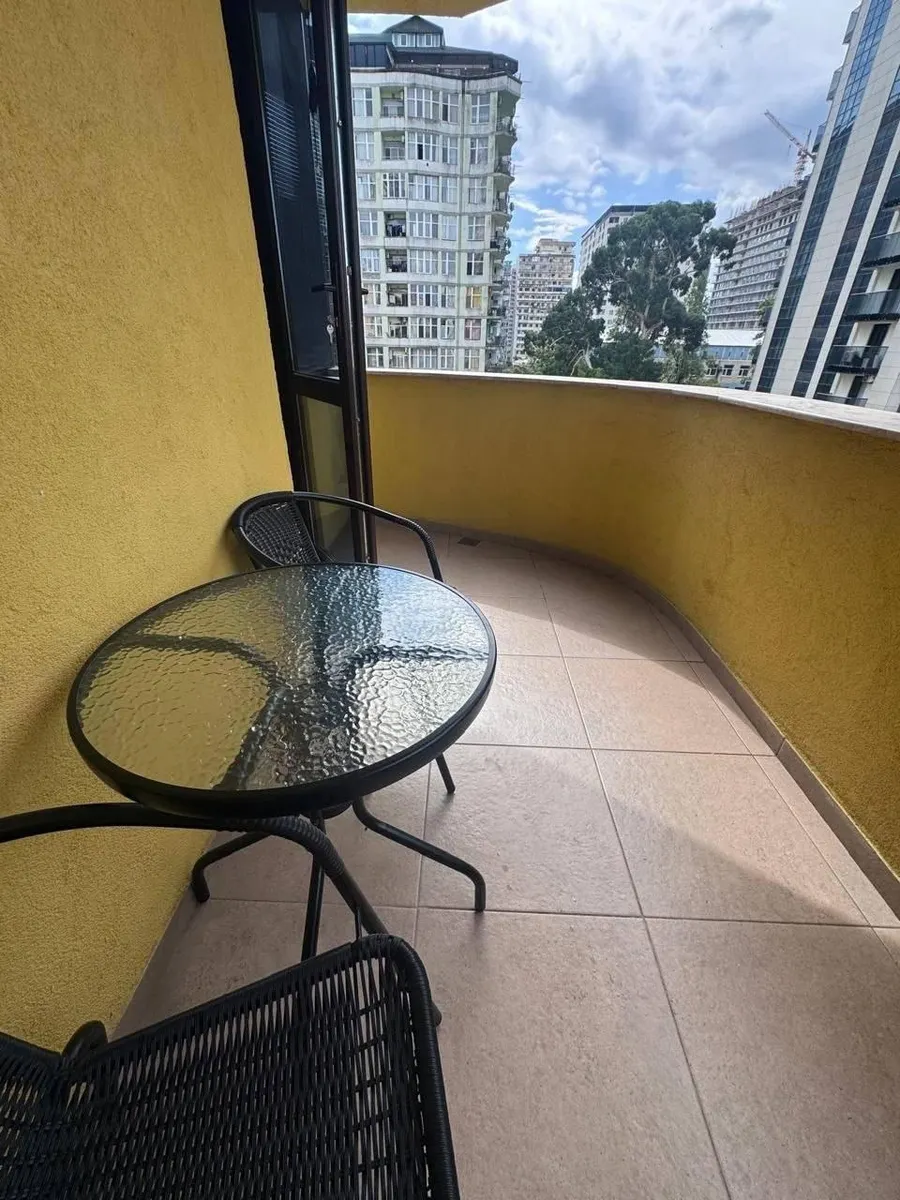 Квартира, 3-комн., 82 м²