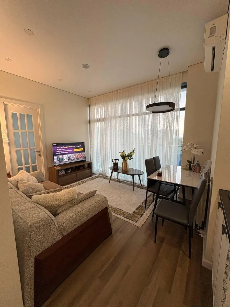 Квартира, 2-комн., 49.7 м², La Batumi Familia