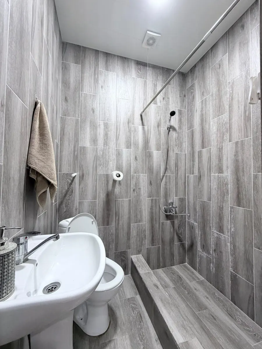 House, 5-room, 460 m²