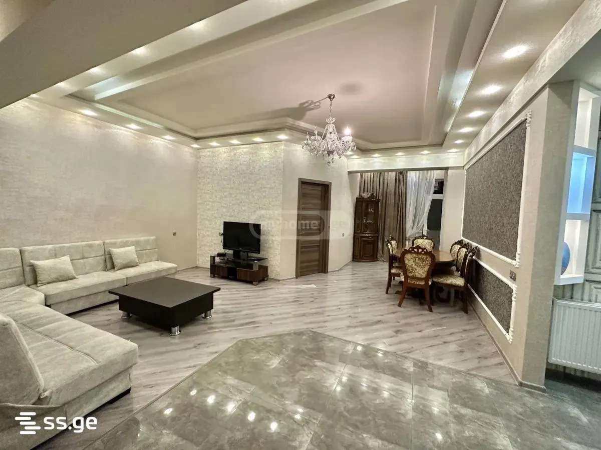 Apartment, 5-room, 180 m²