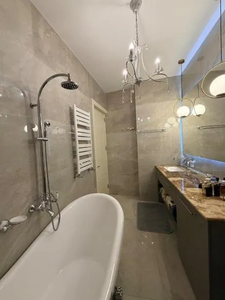 Квартира, 3-комн., 95 м², Otar Lortkipanidze St, 2