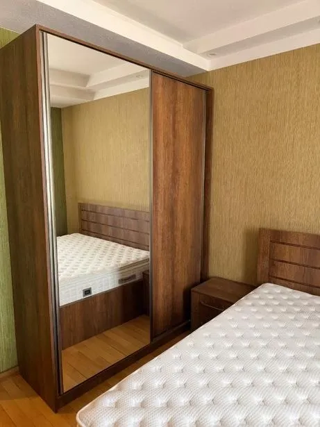 Квартира, 3-комн., 124 м²