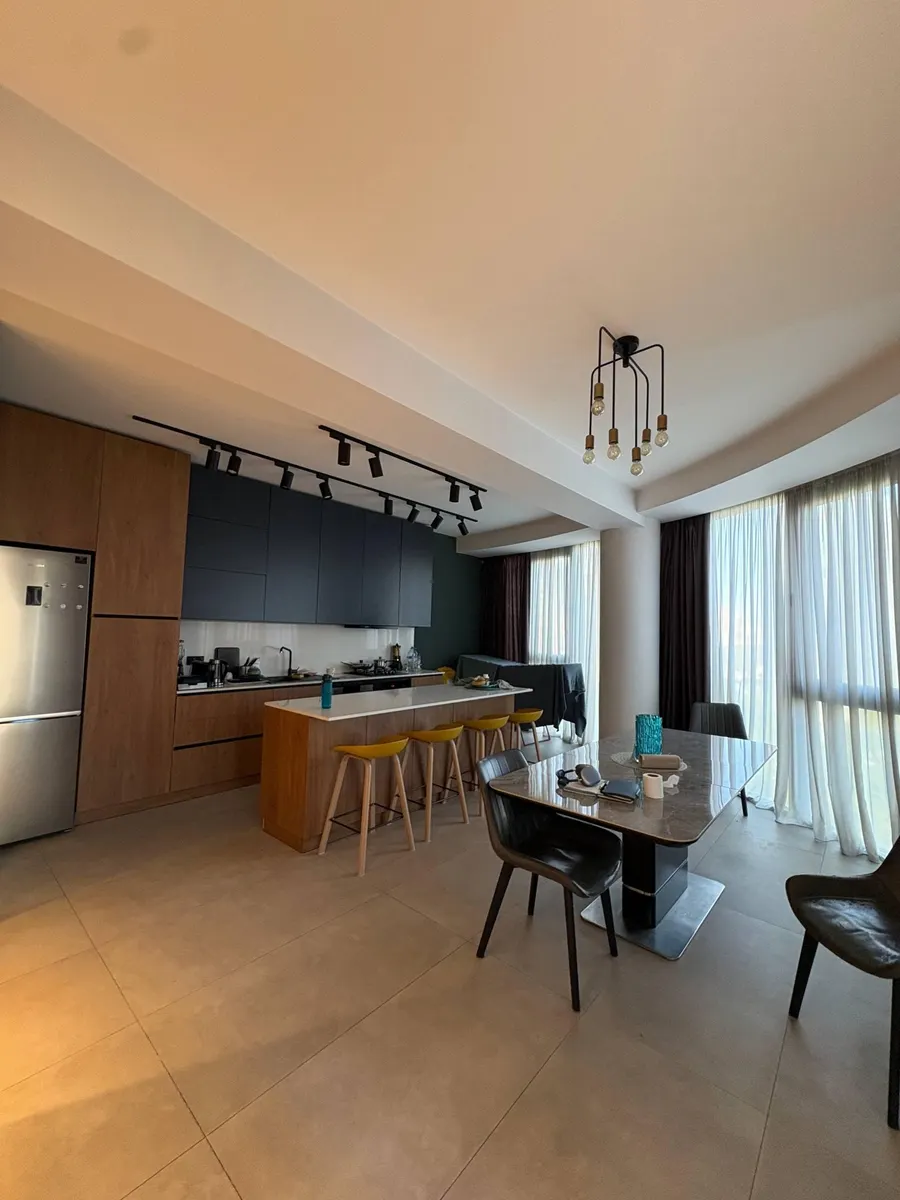 Квартира, 4-комн., 134 м²