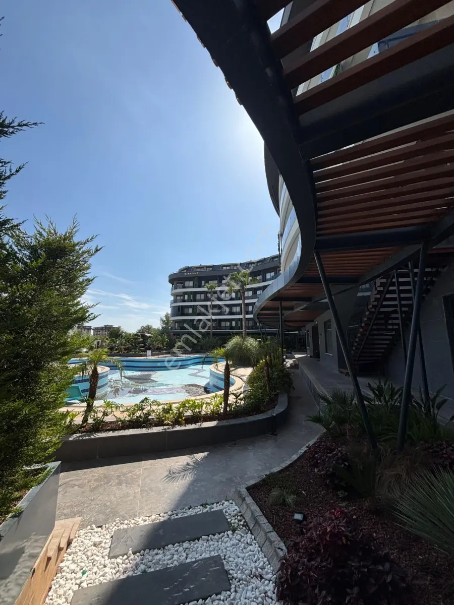 Apartment, 4-room, 145 m²