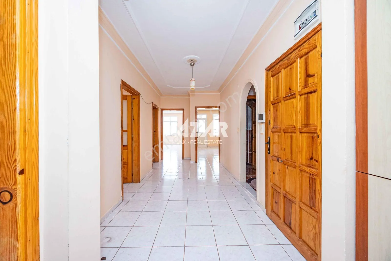 Apartment, 4-room, 160 m²