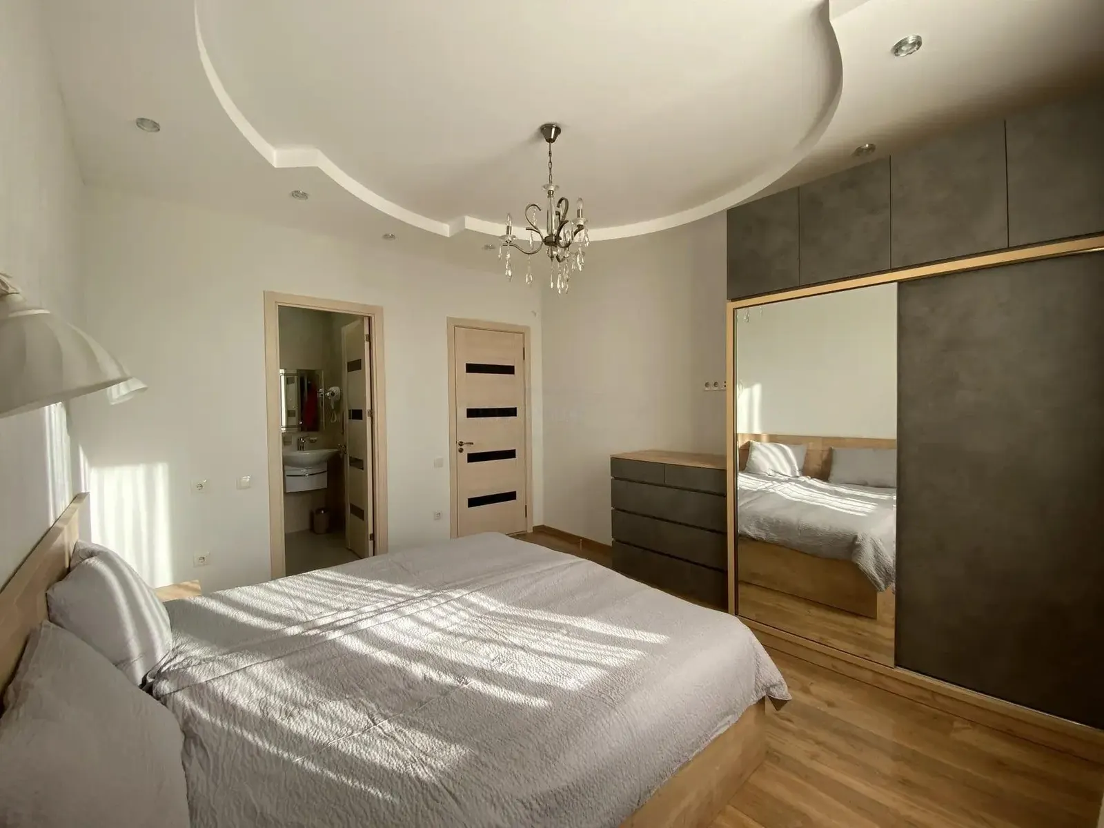 Дом, 10-комн., 420 м²