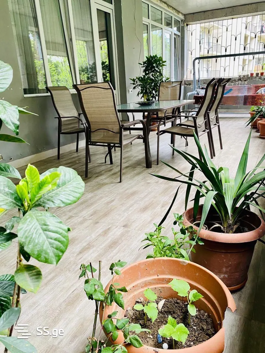 Apartment, 4-room, 220 m²