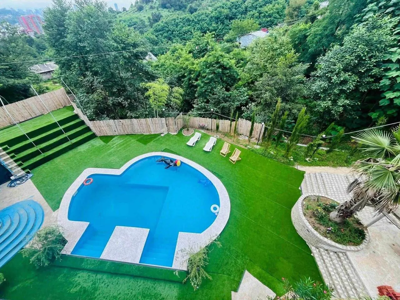 House, 6-room, 500 m²