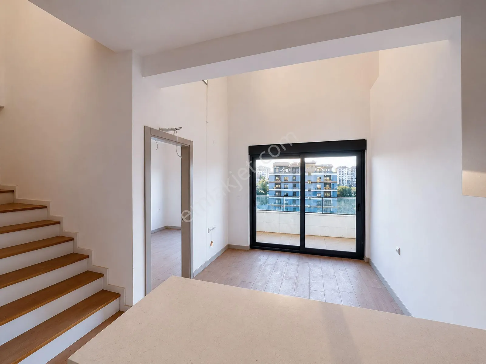 Apartment, 3-room, 100 m²