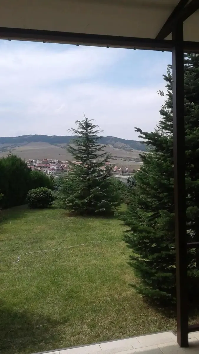 Дом, 4-комн., 220 м²