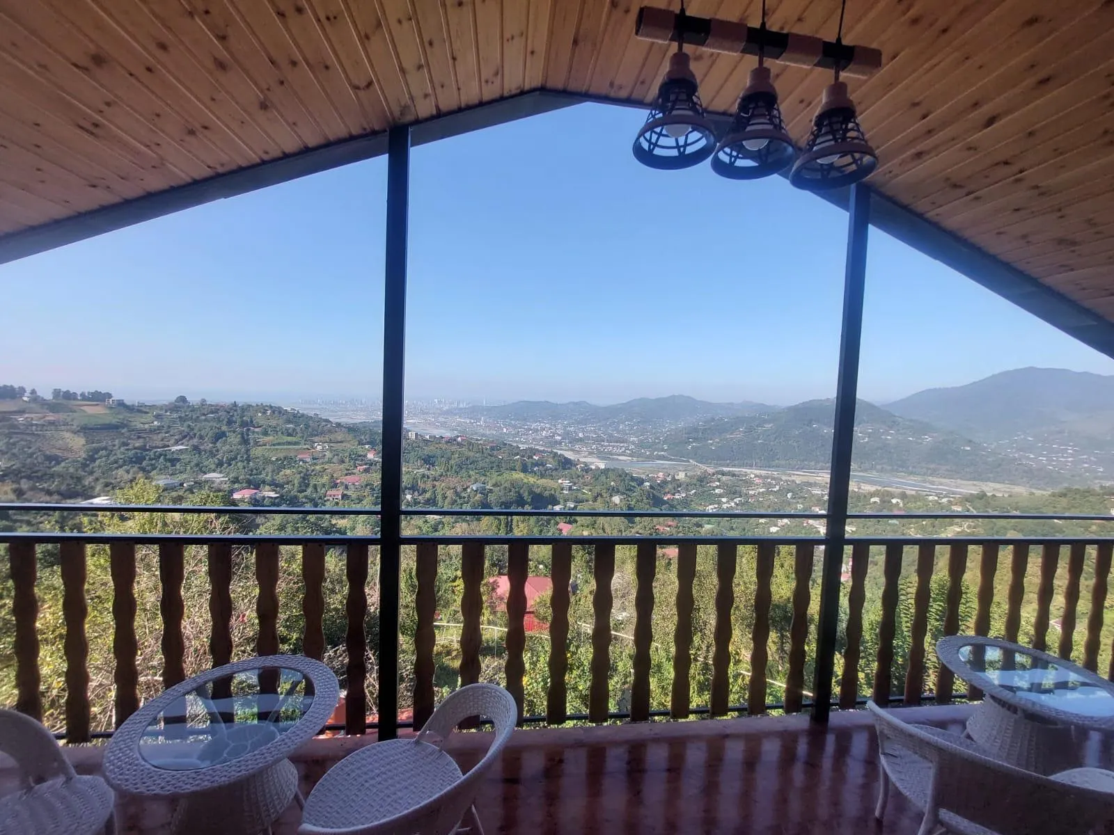 House, 3-room, 80 m²