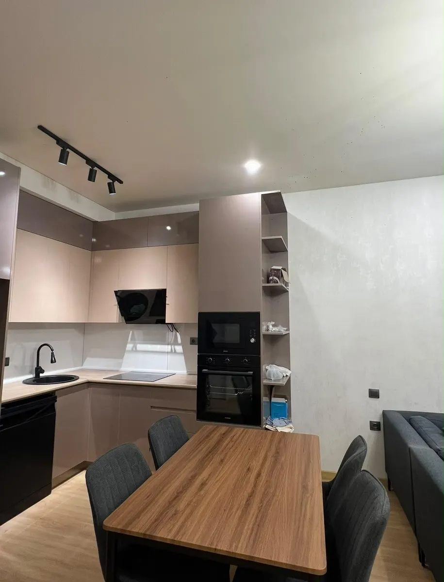 Квартира, 3-комн., 72 м²