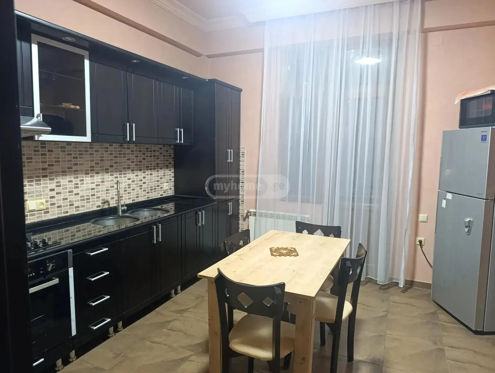 Apartment, 5-room, 220 m²