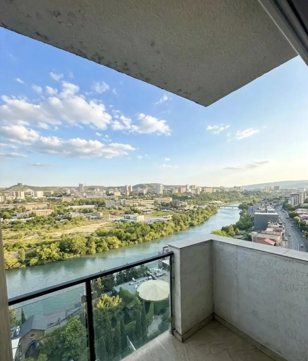Квартира, 3-комн., 67 м²