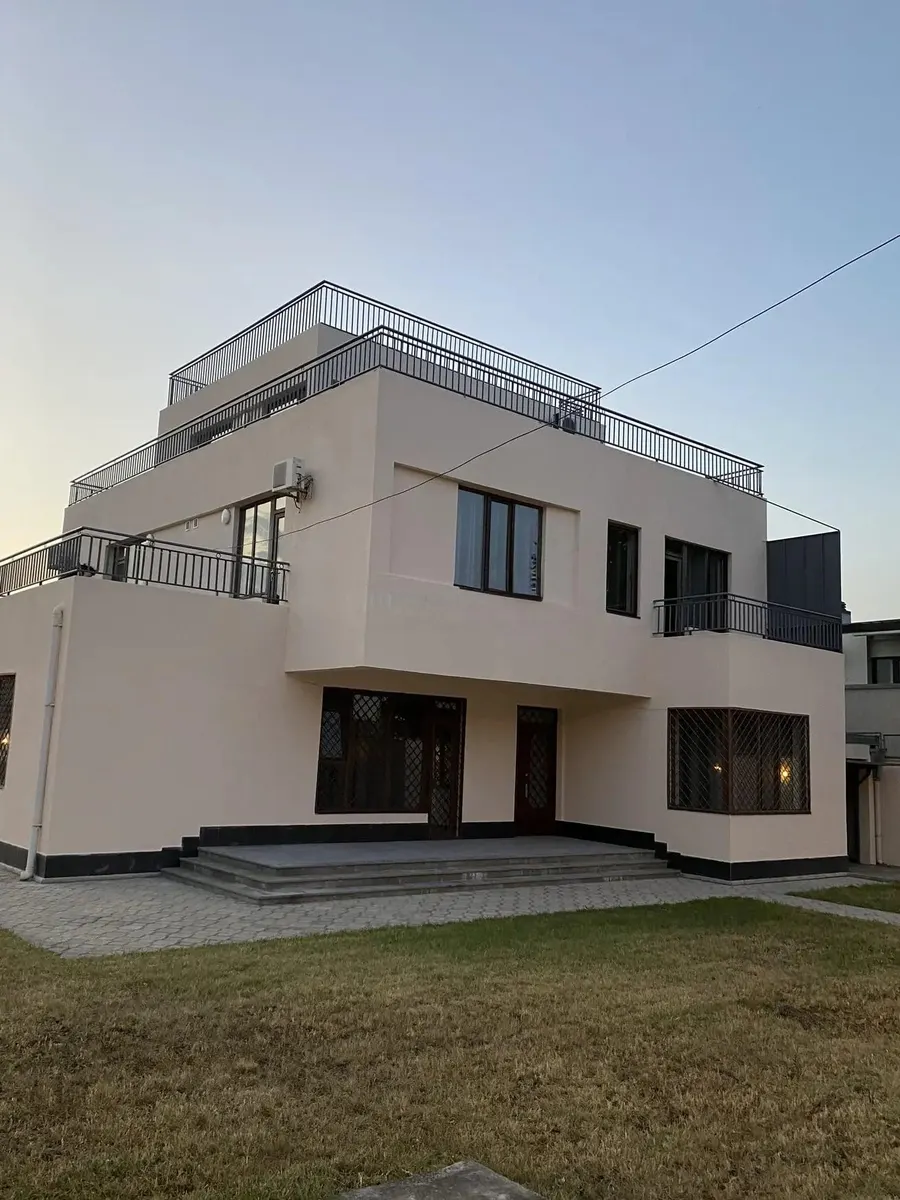 House, 7-room, 1200 m²