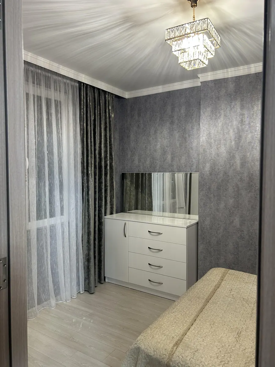 Квартира, 3-комн., 70 м², Nev Tower