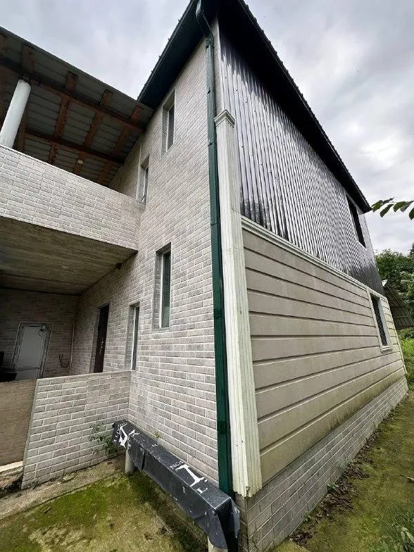 Дом, 3-комн., 2640 м²
