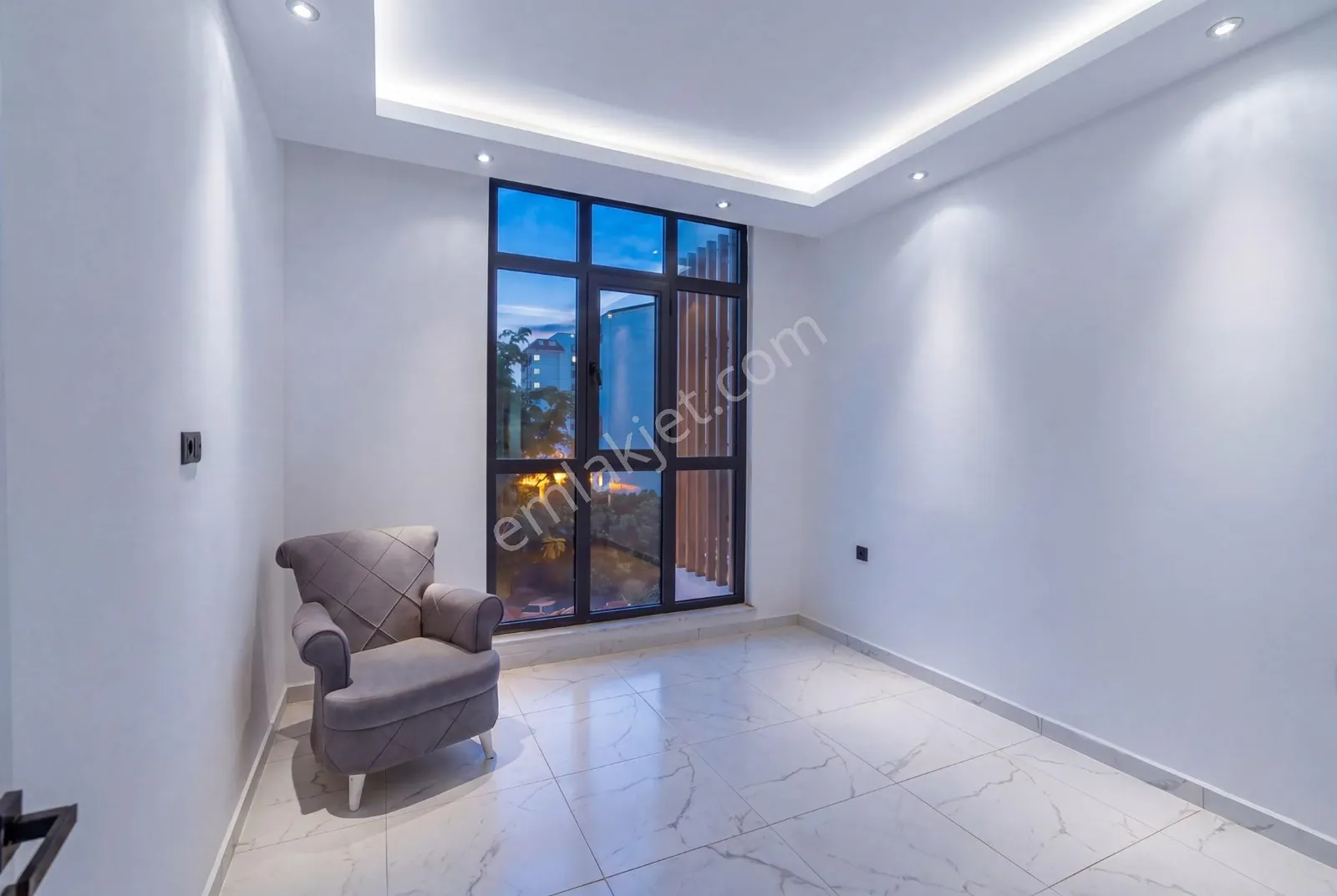 Apartment, 2-room, 55 m²